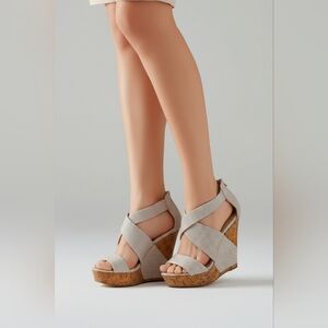 BCBGeneration Rando Corkwood Platform Wedges SIZE 8.5 EUC